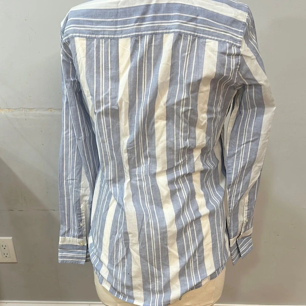 Banana Republic Blue and White Striped Button Down Shirt - Picture 4 of 6